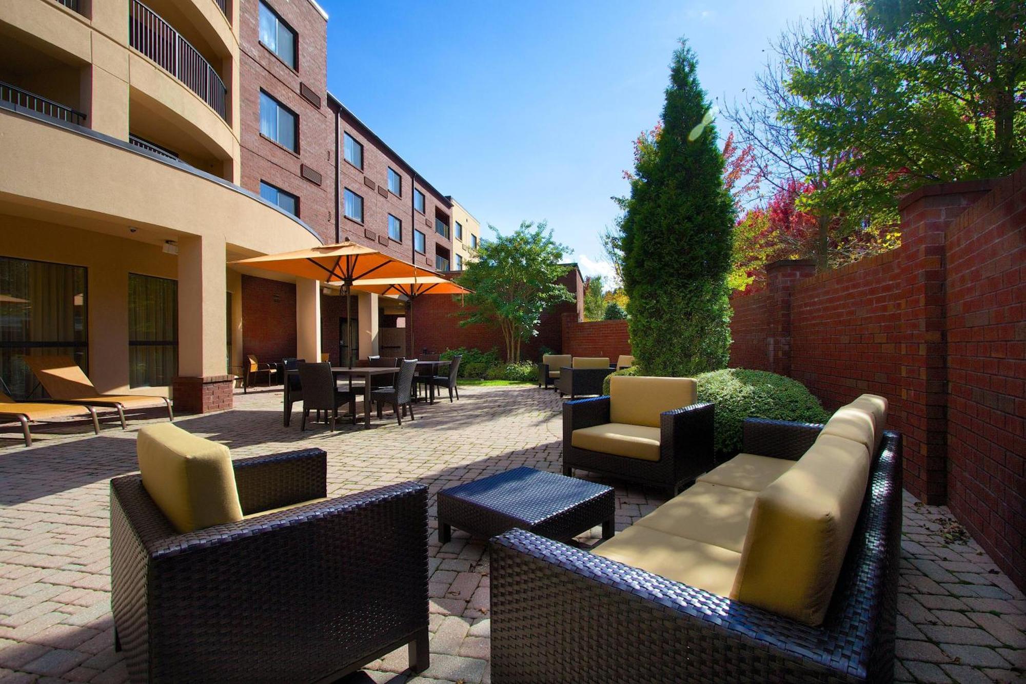 Courtyard Blacksburg Kültér fotó